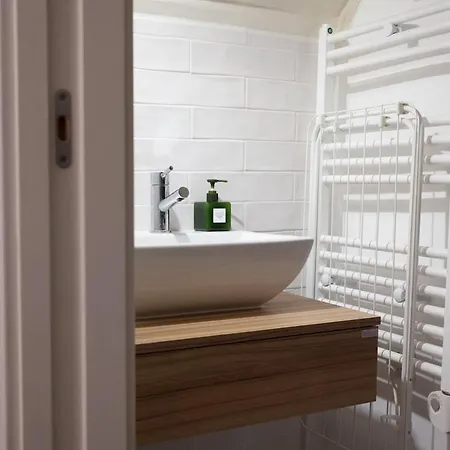 Principe Real In Quiet Street *