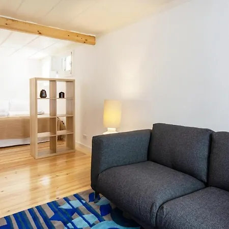 Principe Real In Quiet Street * Lisboa