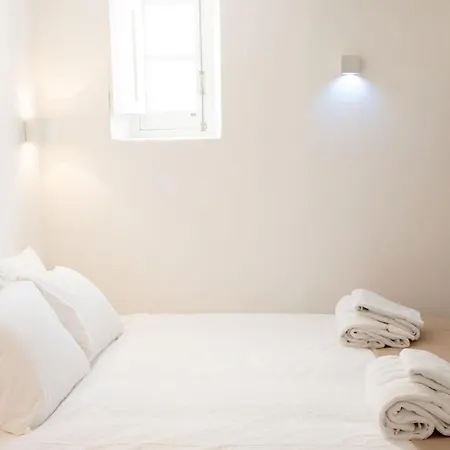 Principe Real In Quiet Street Лісабон