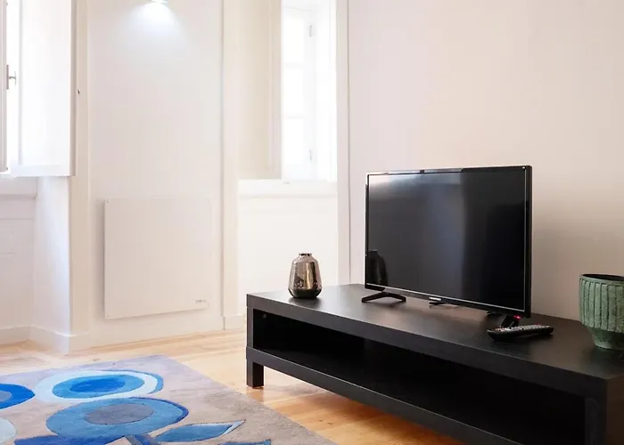 Principe Real In Quiet Street Lisboa