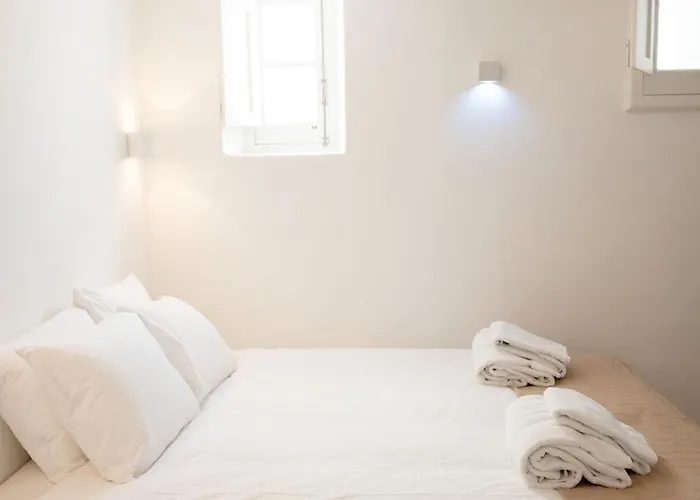 Principe Real In Quiet Street Lisboa